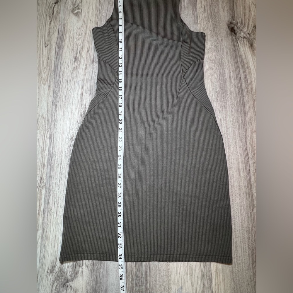 Lululemon Ribbed Softstreme Slim-Fit Tank Dress Nomad Size 4 - Picture 9 of 11